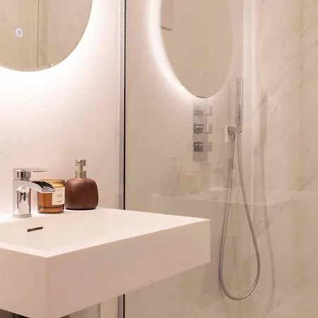 Appartamento Maison V L Saint-germain - Luxurious 5br With Ac Parigi